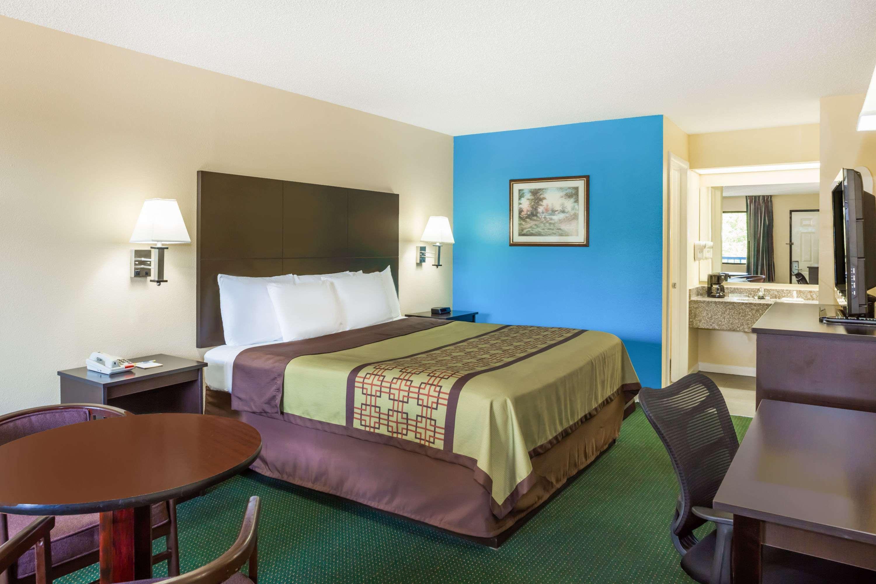 Days Inn By Wyndham Enterprise Eksteriør bilde