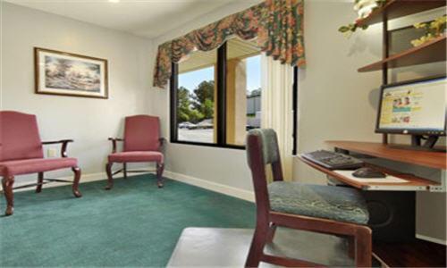 Days Inn By Wyndham Enterprise Fasiliteter bilde